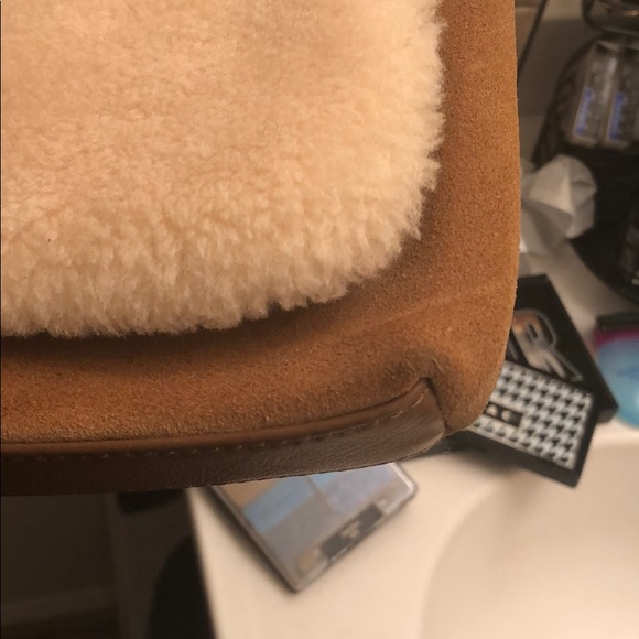 BAILEY Fur Messenger Crossbody Handbag - Picture 3 of 7